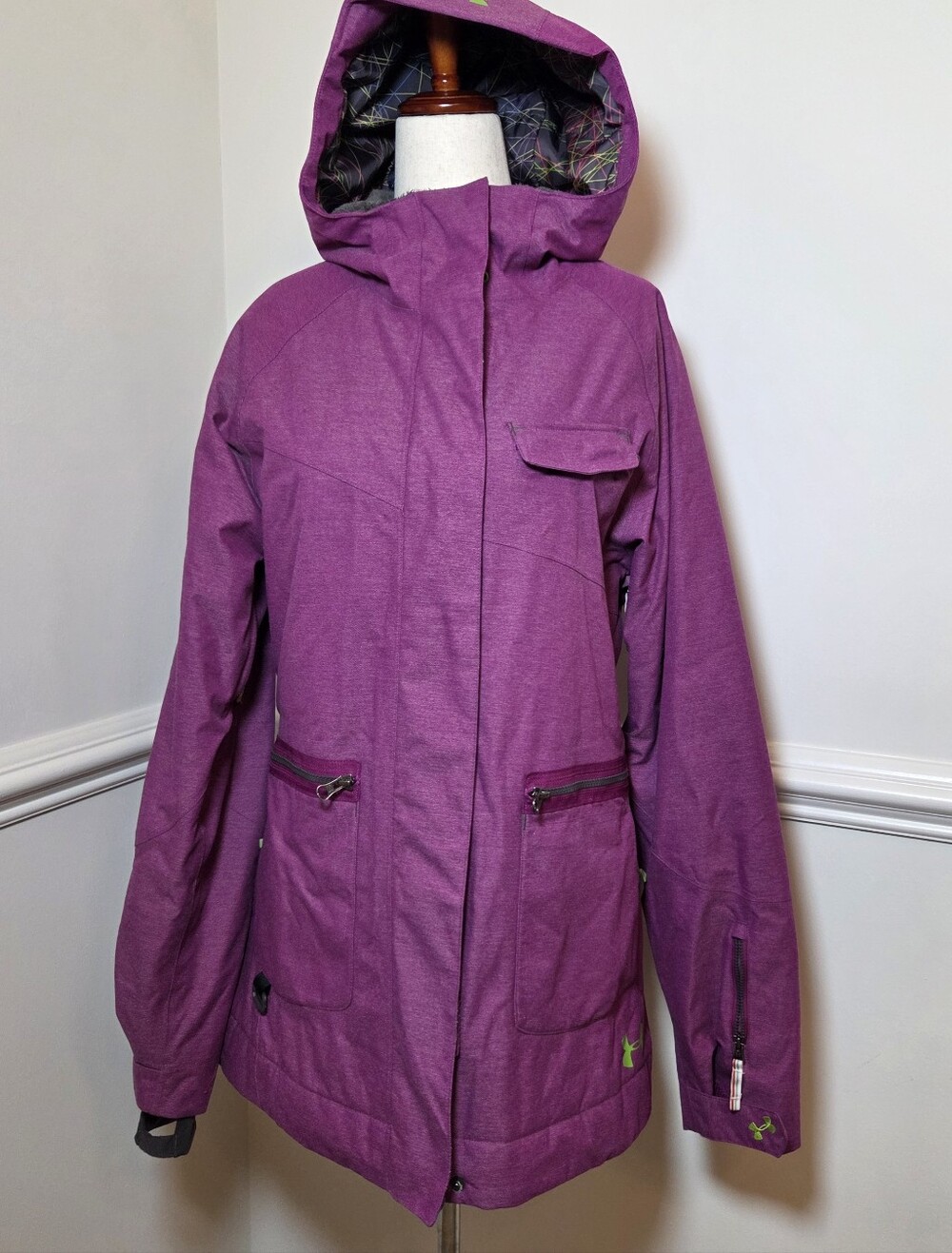 Under Armour Insulated Ski Snow Jacket Hooded Purple Waterproof Women's M
